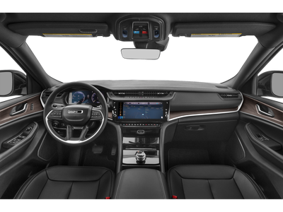 2027 Jeep Grand Cherokee Laredo Altitude