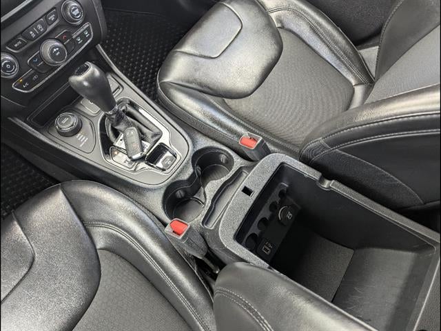 2020 Jeep Cherokee Altitude