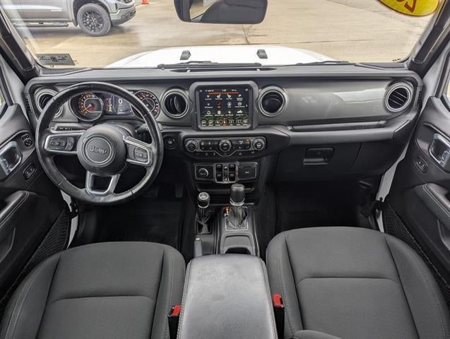 2022 Jeep Gladiator Overland