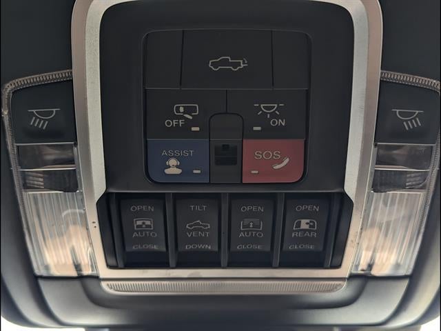 2022 RAM 1500 Limited Longhorn Crew Cab 4x4 5'7" Box