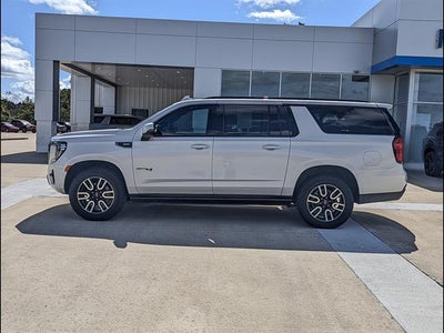 2023 GMC Yukon XL AT4