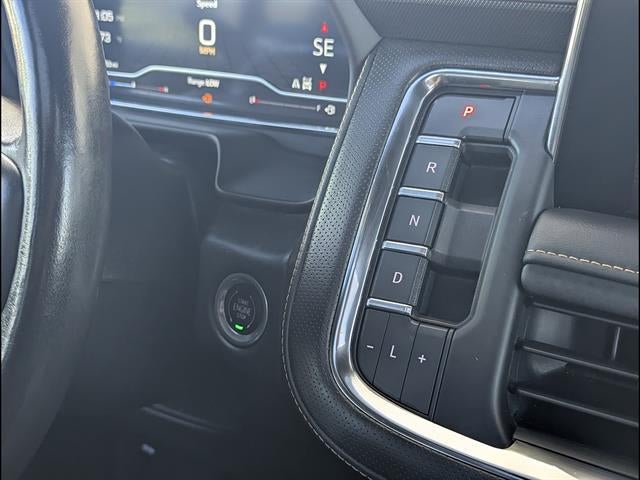 2023 GMC Yukon XL AT4