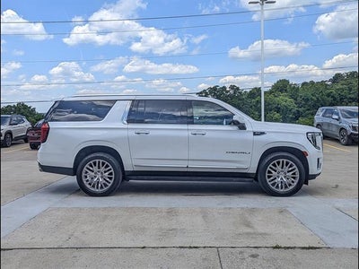 2023 GMC Yukon XL Denali