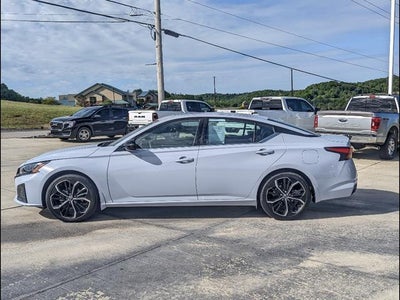 2023 Nissan Altima 2.5 SR
