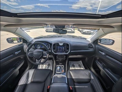 2023 Chrysler 300 Touring L