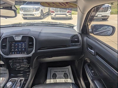 2023 Chrysler 300 Touring L