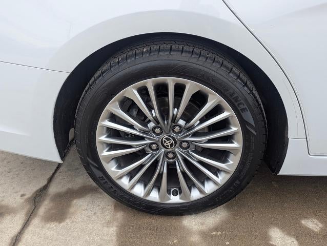 2022 Toyota Avalon Limited