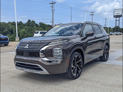 2023 Mitsubishi Outlander SEL