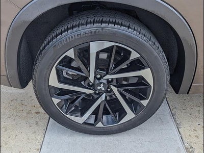 2023 Mitsubishi Outlander SEL