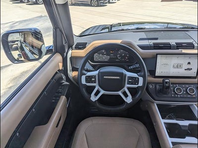 2025 Land Rover Defender 130 P400 S