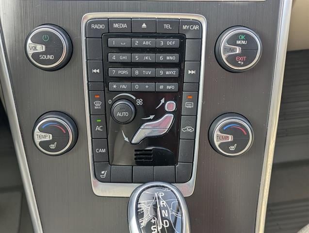 2015 Volvo XC60 T6 Premier Plus