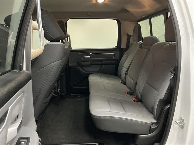 2020 RAM 1500 Big Horn Crew Cab 4x4 5'7" Box