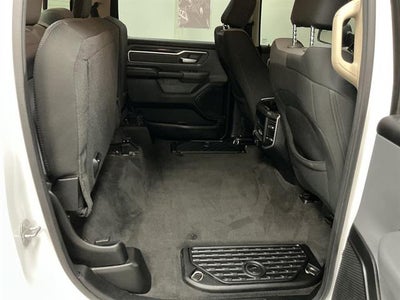 2020 RAM 1500 Big Horn Crew Cab 4x4 5'7" Box
