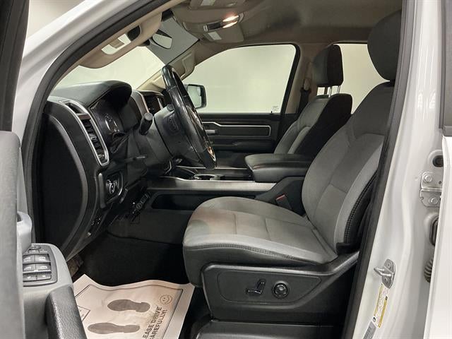 2020 RAM 1500 Big Horn Crew Cab 4x4 5'7" Box