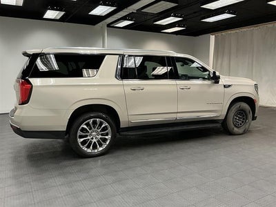 2022 GMC Yukon XL SLT