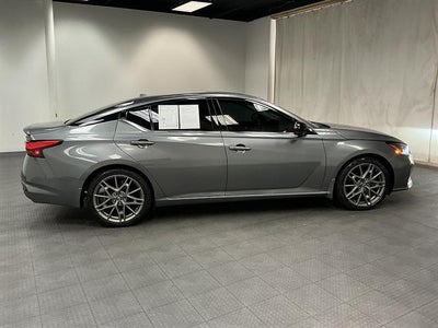 2024 Nissan Altima SR VC-Turbo FWD