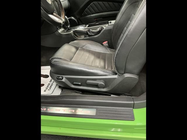 2013 Ford Mustang V6 Premium