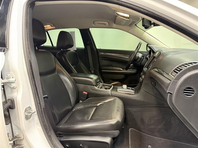 2021 Chrysler 300 Touring L