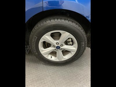 2022 Ford Edge SE
