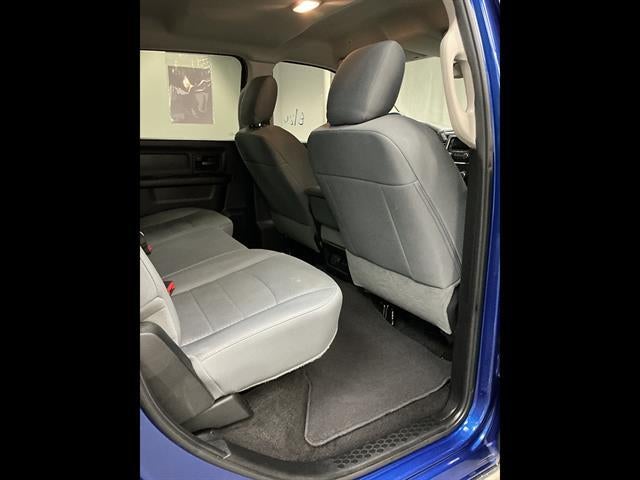 2017 RAM 2500 Tradesman Crew Cab 4x4 6'4" Box