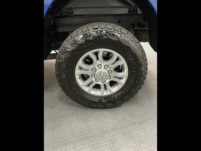 2017 RAM 2500 Tradesman Crew Cab 4x4 6'4" Box