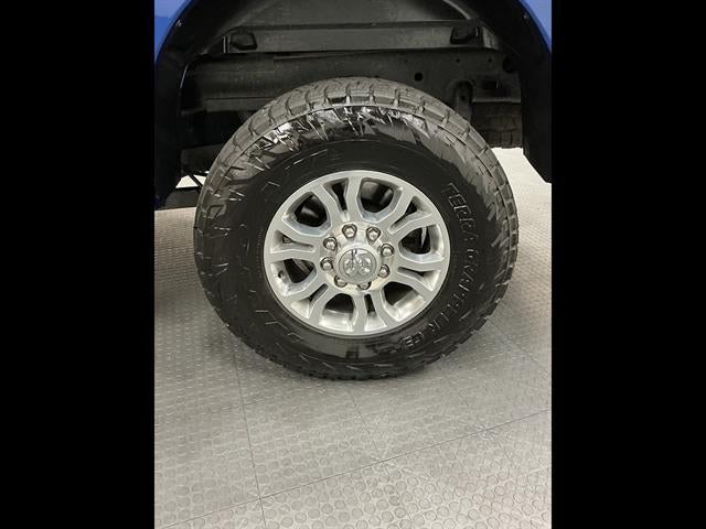 2017 RAM 2500 Tradesman Crew Cab 4x4 6'4" Box
