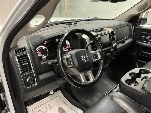 2017 RAM 2500 Laramie Crew Cab 4x4 6'4" Box