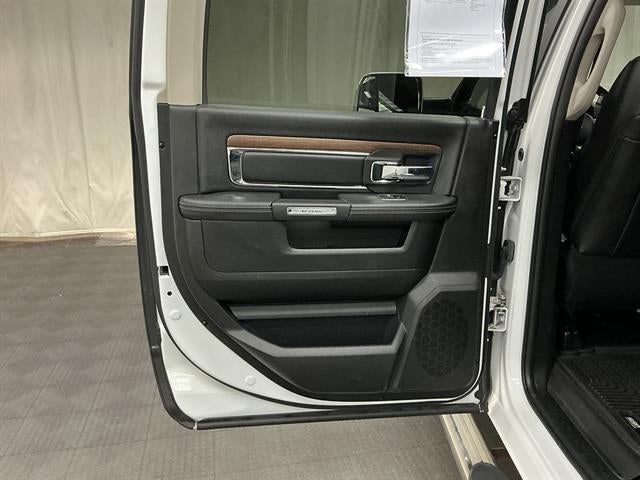 2017 RAM 2500 Laramie Crew Cab 4x4 6'4" Box