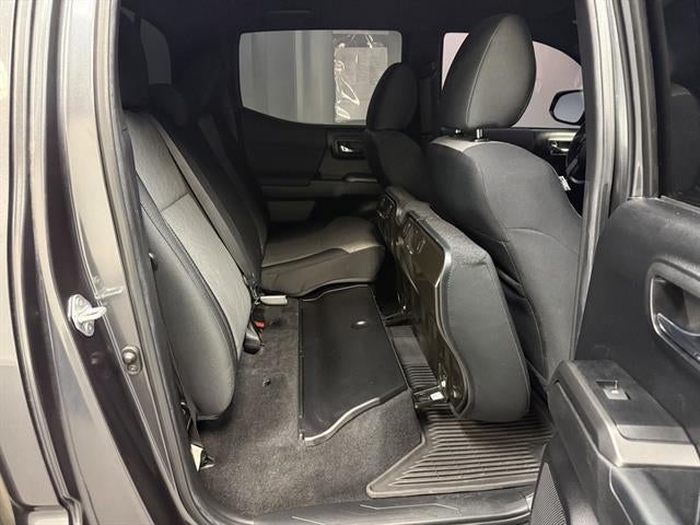 2022 Toyota Tacoma 4WD SR