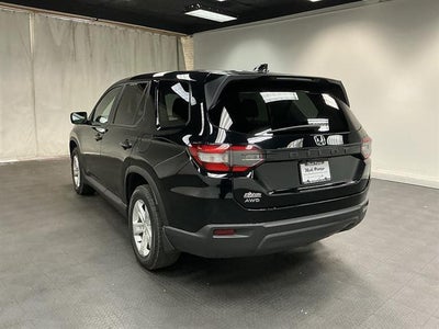 2023 Honda Pilot AWD LX