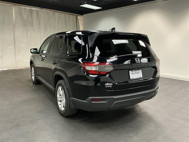 2023 Honda Pilot AWD LX