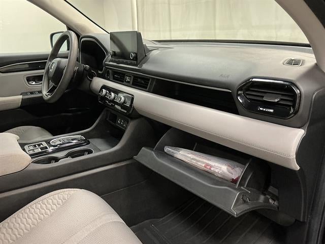 2023 Honda Pilot AWD LX