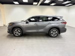 2022 TOYOTA TRUCK HIGHLANDER XLE