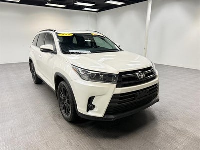 2019 Toyota Highlander SE