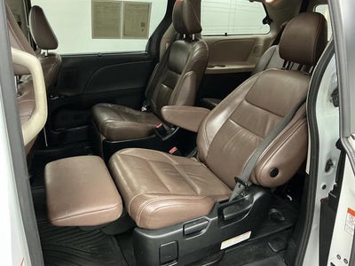 2018 Toyota Sienna Limited Premium 7 Passenger