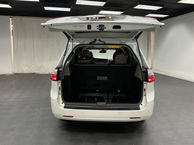 2018 Toyota Sienna Limited Premium 7 Passenger