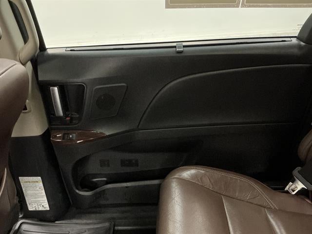 2018 Toyota Sienna Limited Premium 7 Passenger