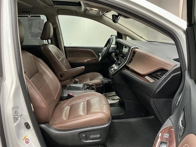 2018 Toyota Sienna Limited Premium 7 Passenger