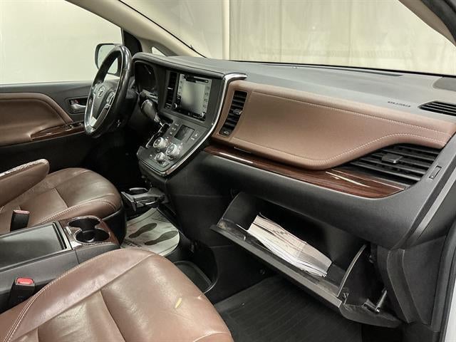 2018 Toyota Sienna Limited Premium 7 Passenger