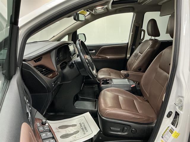 2018 Toyota Sienna Limited Premium 7 Passenger