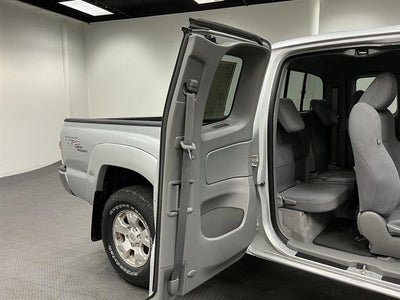 2009 Toyota Tacoma ACC CAB 4WD V6 AT