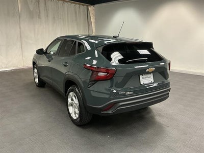 2025 Chevrolet Trax LS
