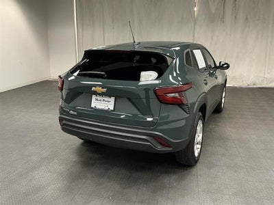 2025 Chevrolet Trax LS