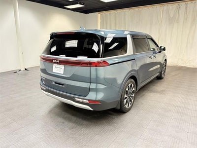 2024 Kia Carnival EX