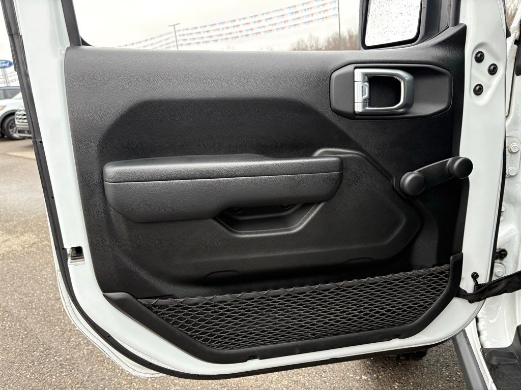 2022 Jeep Wrangler Unlimited Willys