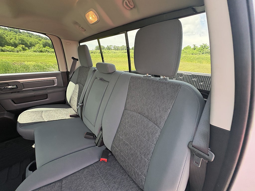 2015 RAM 1500 SLT