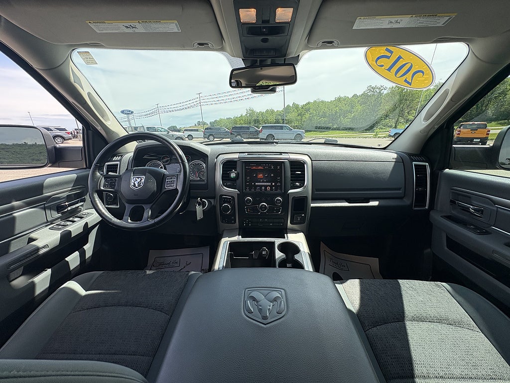 2015 RAM 1500 SLT