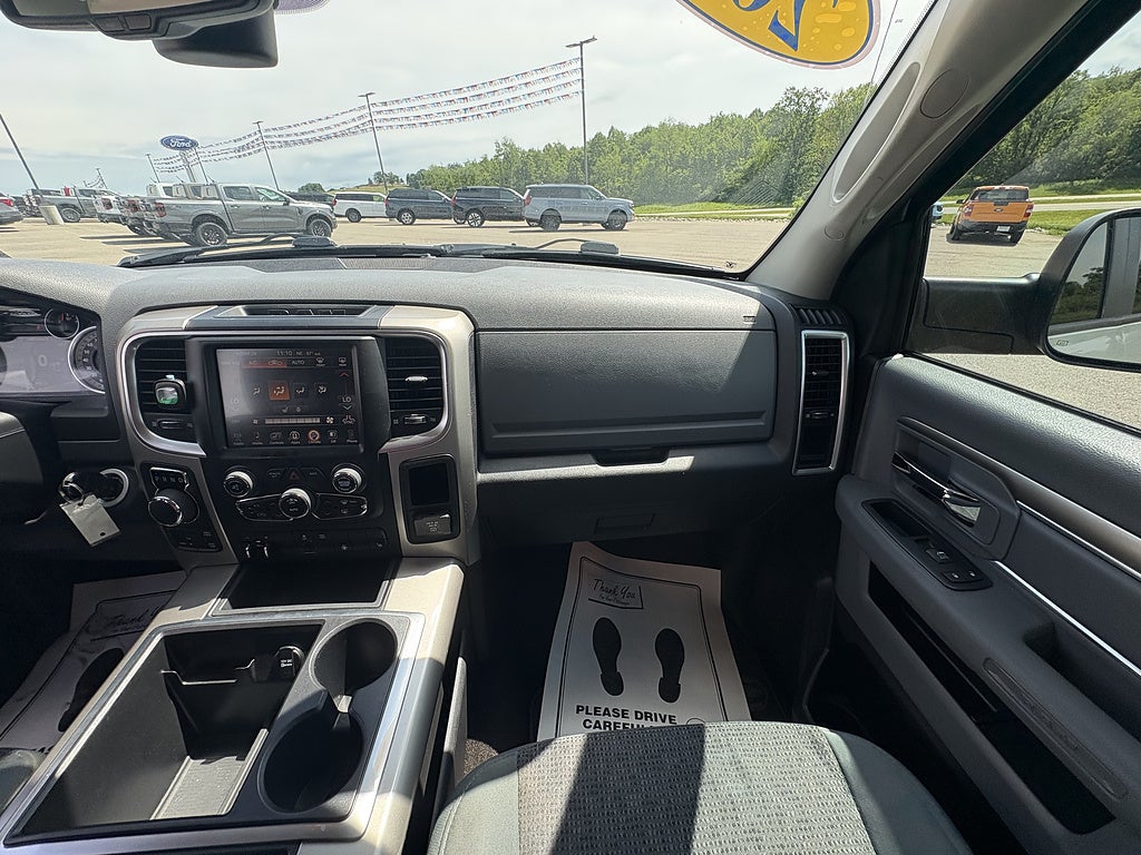 2015 RAM 1500 SLT