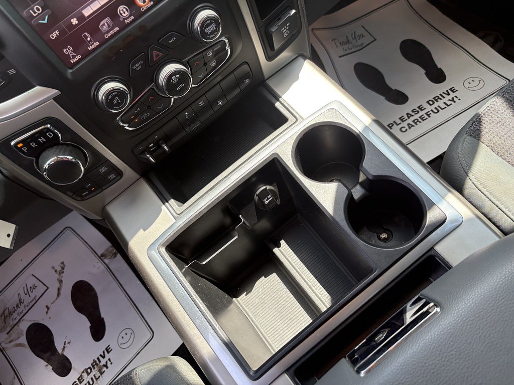 2015 RAM 1500 SLT