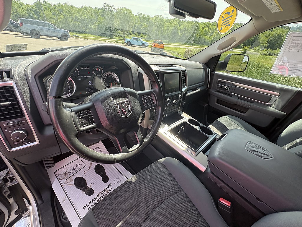 2015 RAM 1500 SLT